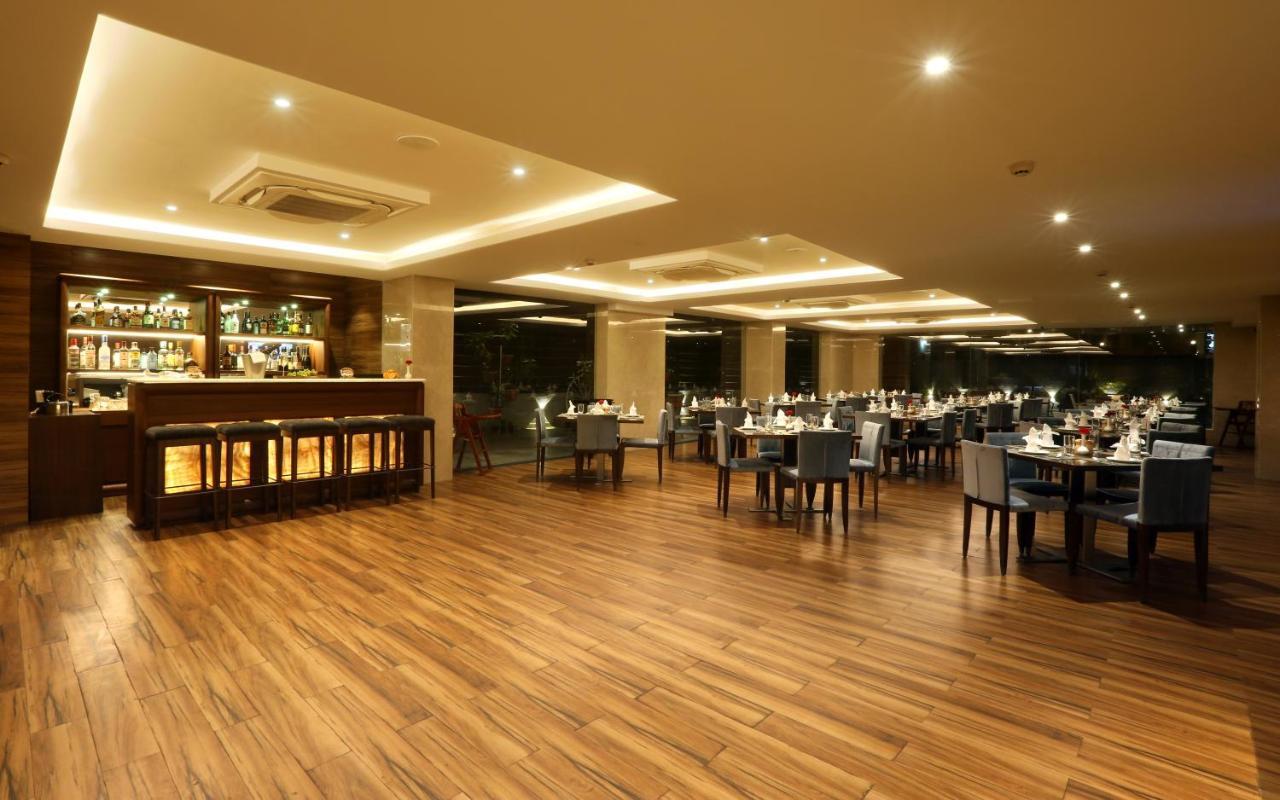 Resort The Lohias, Goa Candolim Dış mekan fotoğraf